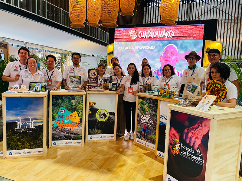 Unilibertadores posiciona proyecto Turismo Sostenible 4.0 con participación de Parchemos por Yacopí en Colombia Expo Travel 2024